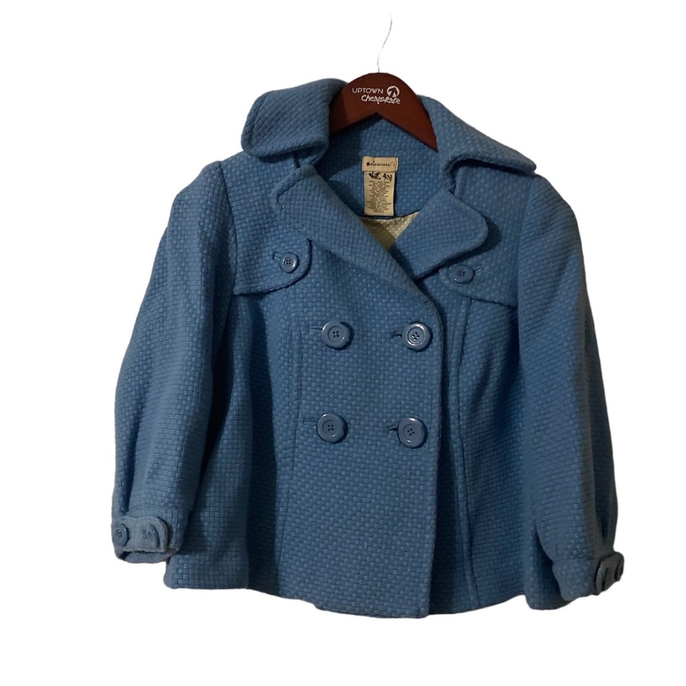 Cute feminine blue crop coat